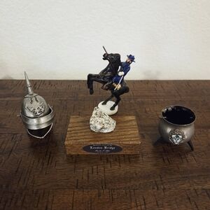 Pewter Figurines  Knight Soldier On Horse  Bucket London Rock Souvenirs Trinket